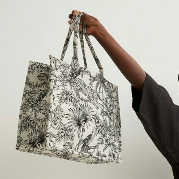 H&M Jacquard Tote Blogger's favorite - Picture 4 of 7